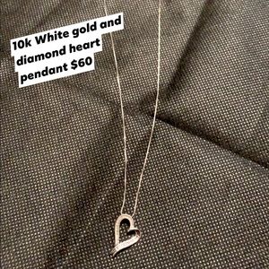 10k white gold and diamond heart pendent